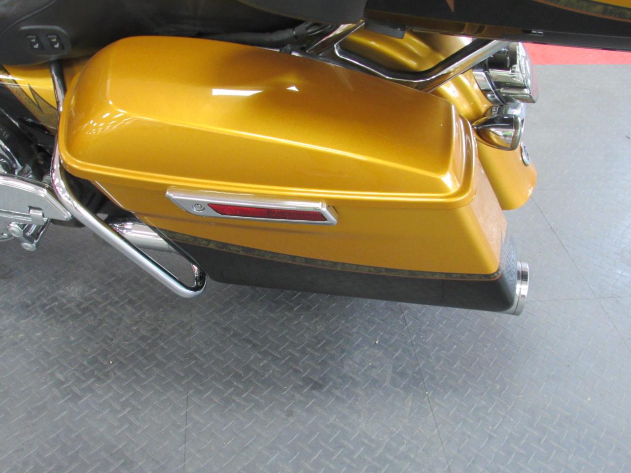 Harley-Davidson CVO Ultra Classic Electra Glide  2015