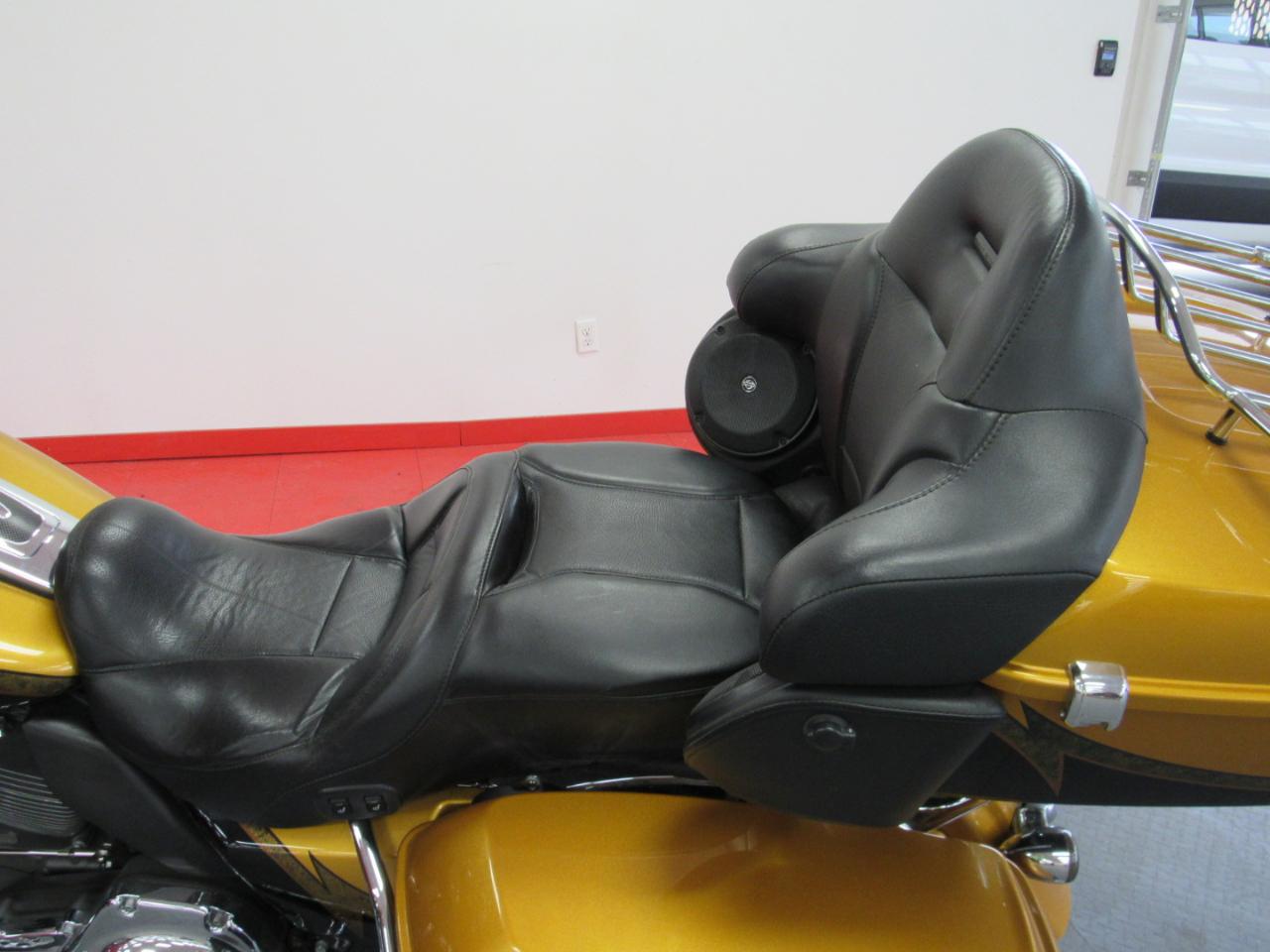 Harley-Davidson CVO Ultra Classic Electra Glide  2015