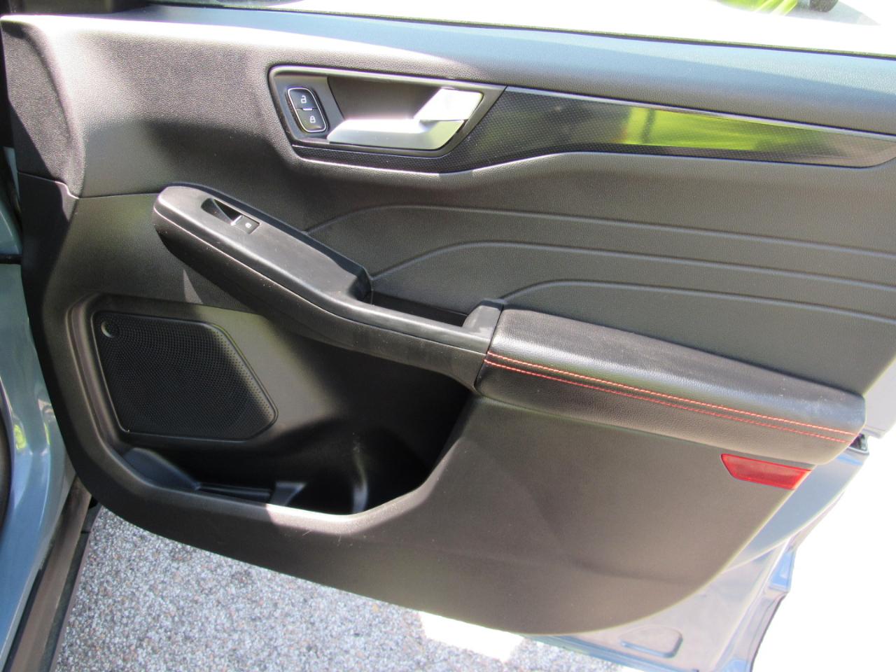 Ford Escape ST-Line FWD 2025