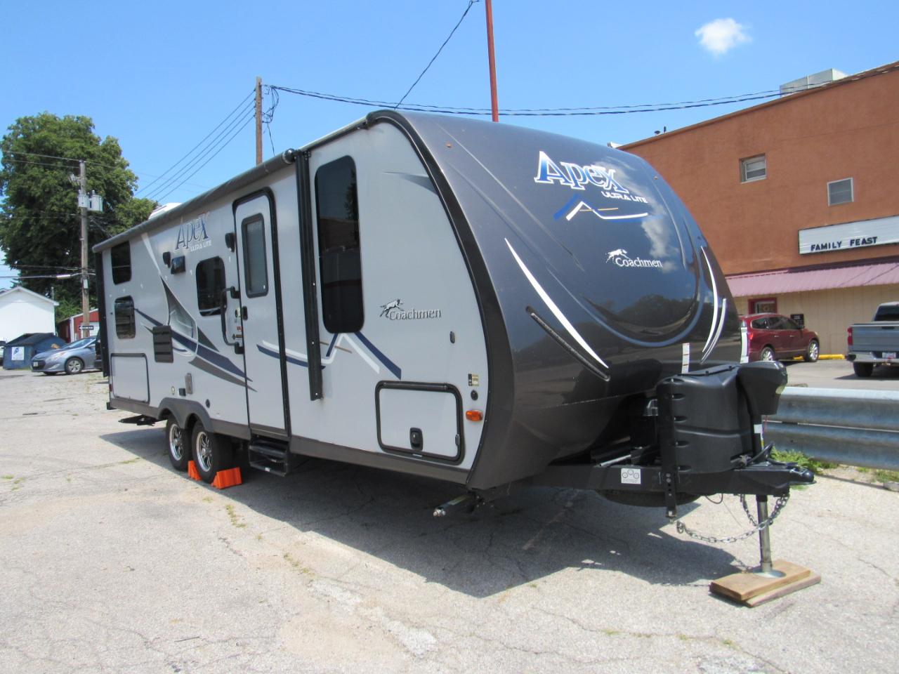 Coachmen Apex Ultra-Lite  2019