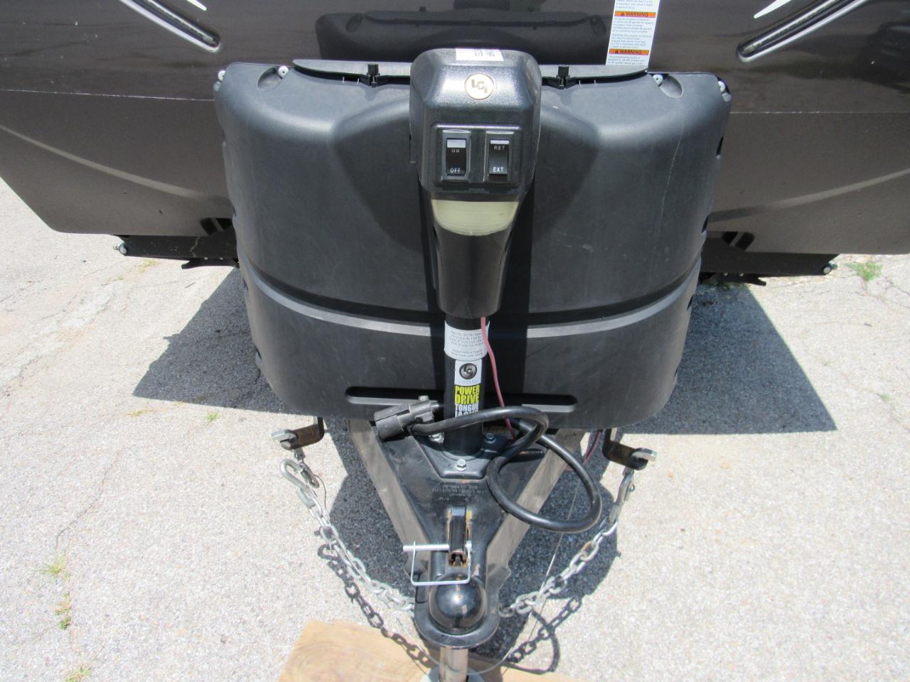Coachmen Apex Ultra-Lite  2019
