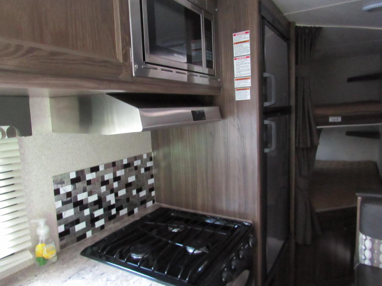 Coachmen Apex Ultra-Lite  2019