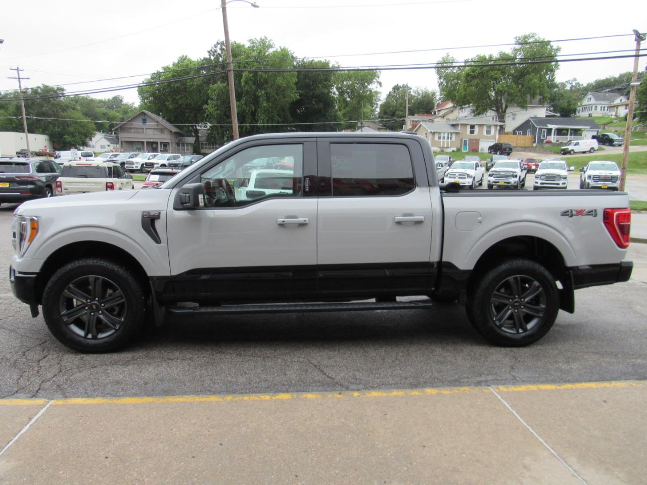 Ford F-150 XLT SuperCrew 4WD 2023