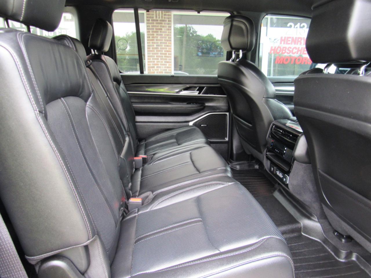 Jeep Wagoneer Series I 4x4 2022