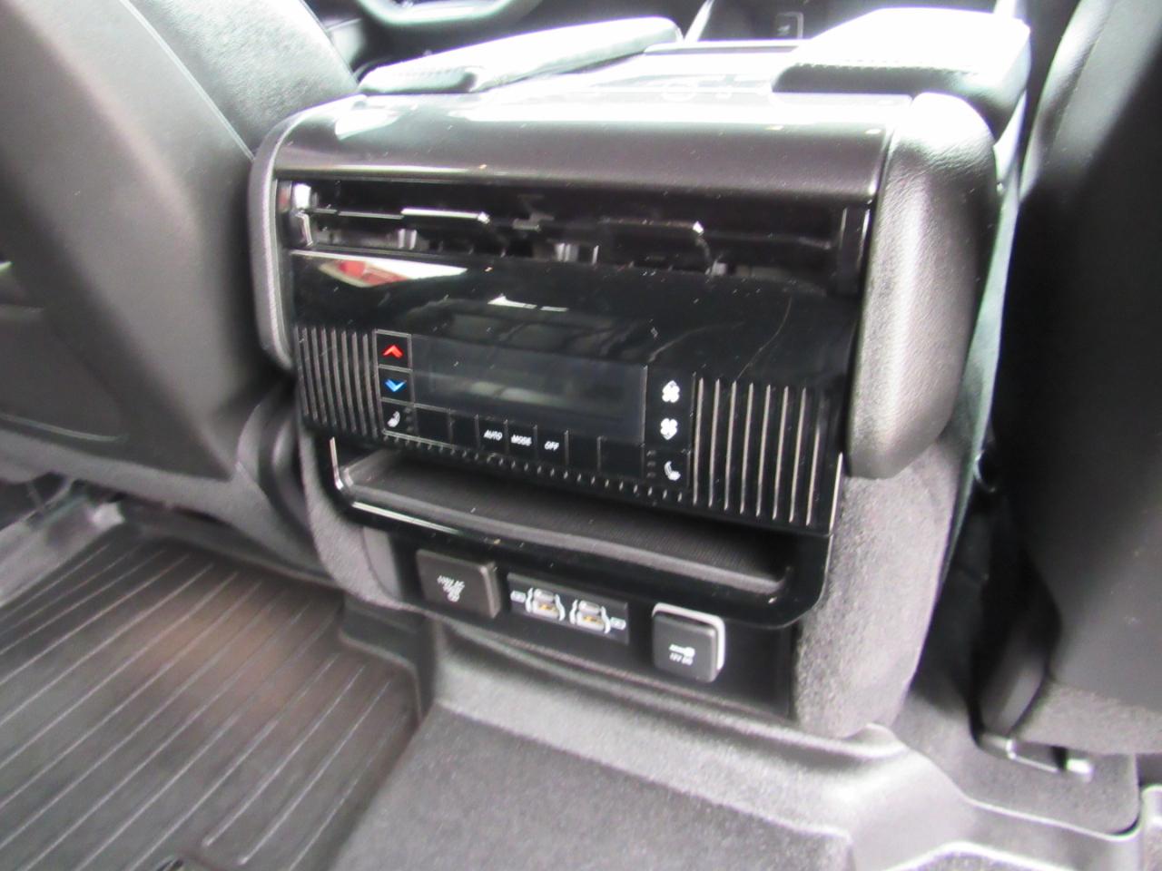 Jeep Wagoneer Series I 4x4 2022