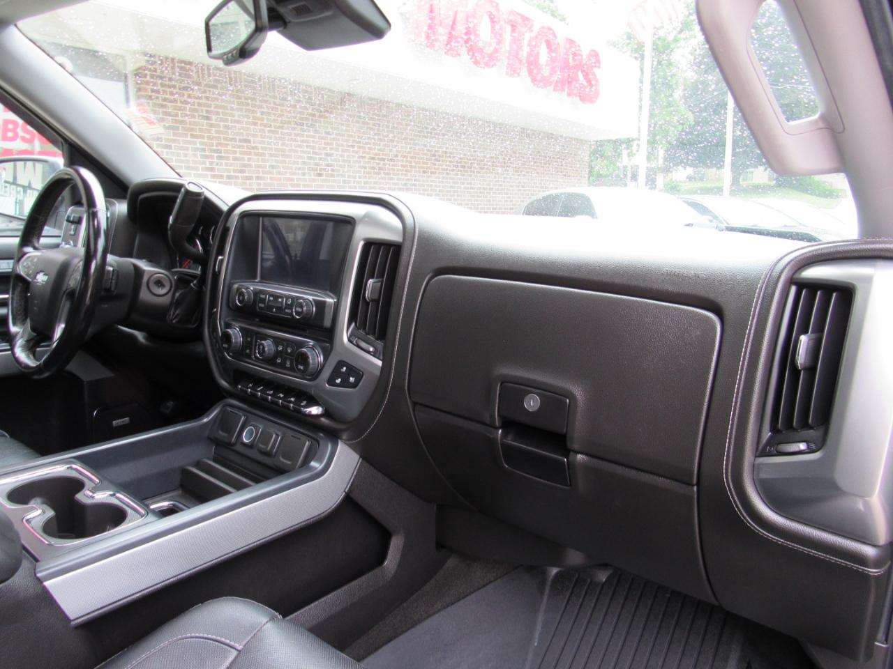 Chevrolet Silverado 1500 LTZ Crew Cab 4WD 2018