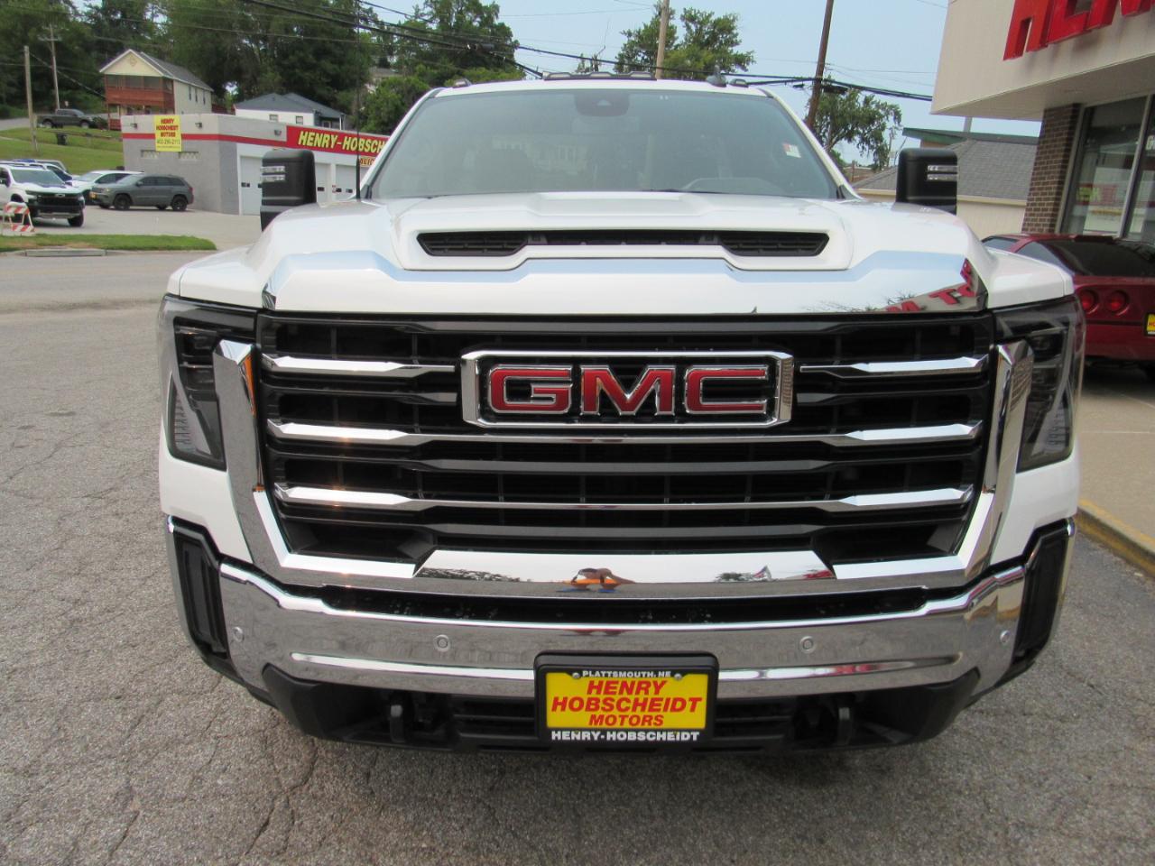  2025 GMC Sierra 2500HD SLE Regular Cab LB 4WD   