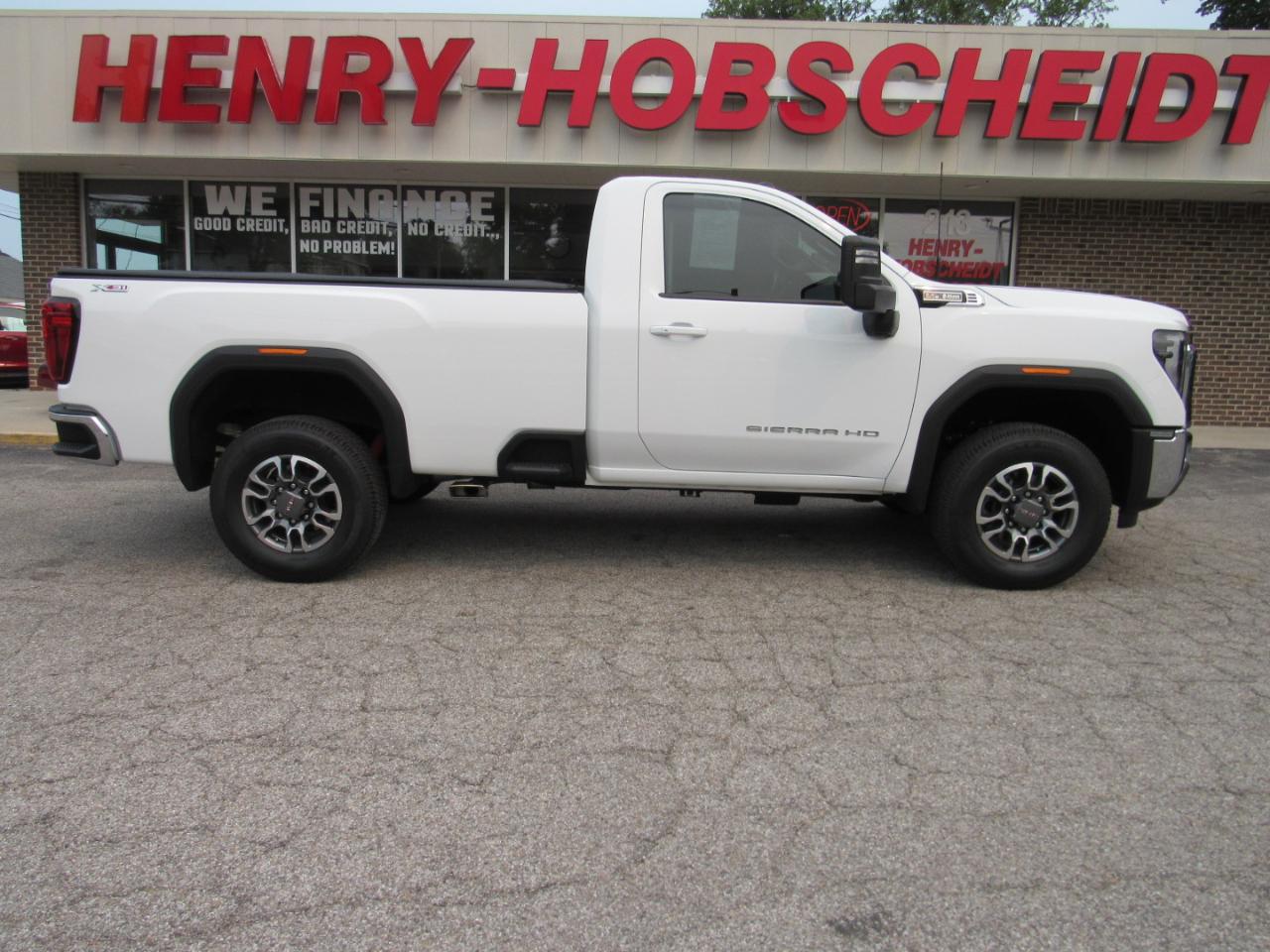 GMC Sierra 2500HD SLE Regular Cab 4WD 2025