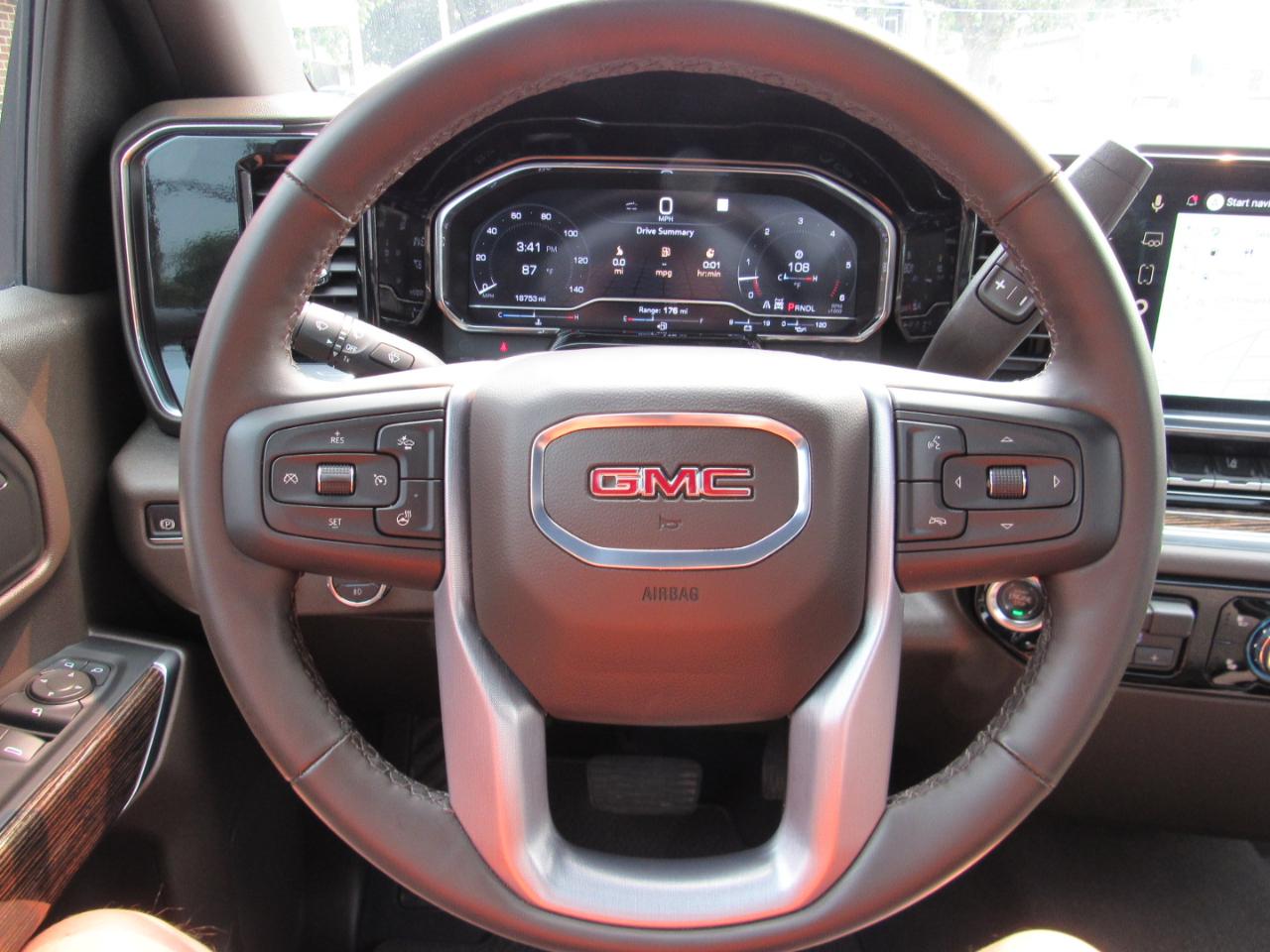 GMC Sierra 2500HD SLE Regular Cab 4WD 2025