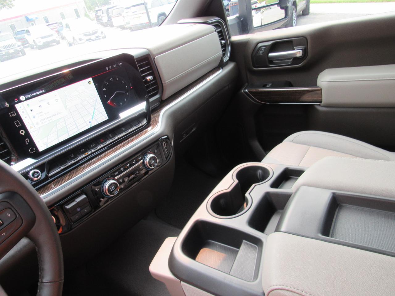 GMC Sierra 2500HD SLE Regular Cab 4WD 2025