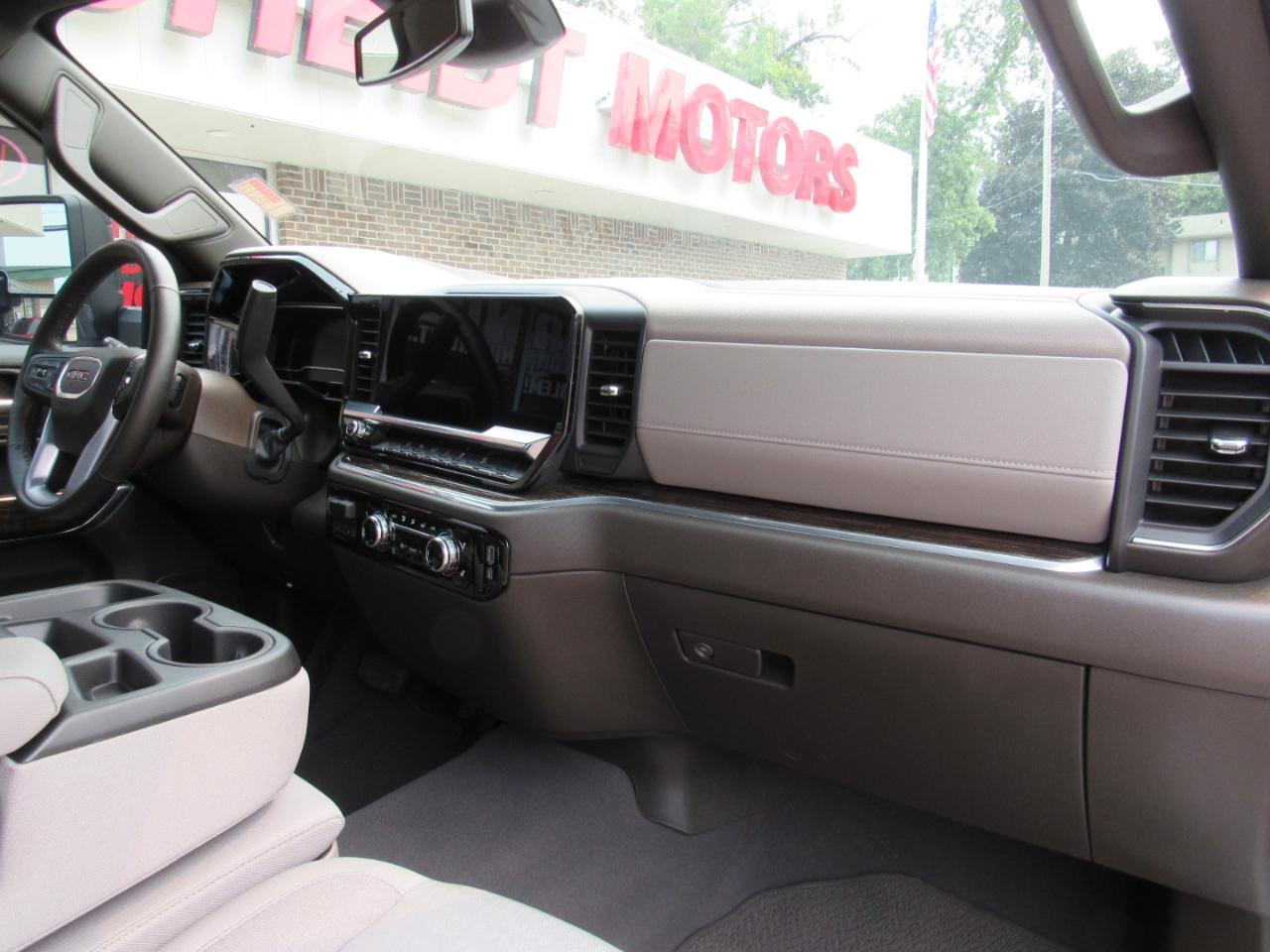 GMC Sierra 2500HD SLE Regular Cab 4WD 2025