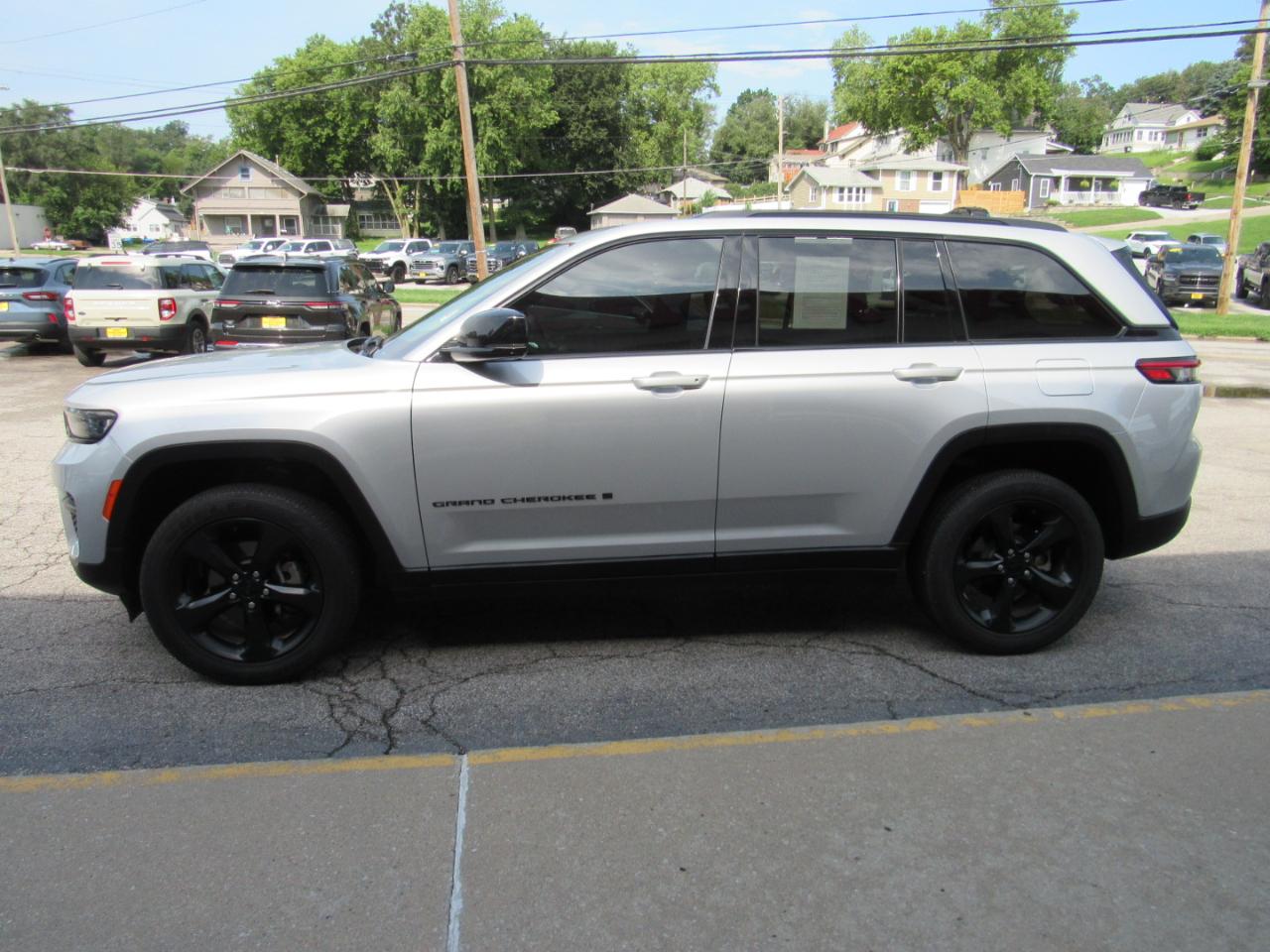 Jeep Grand Cherokee  2023