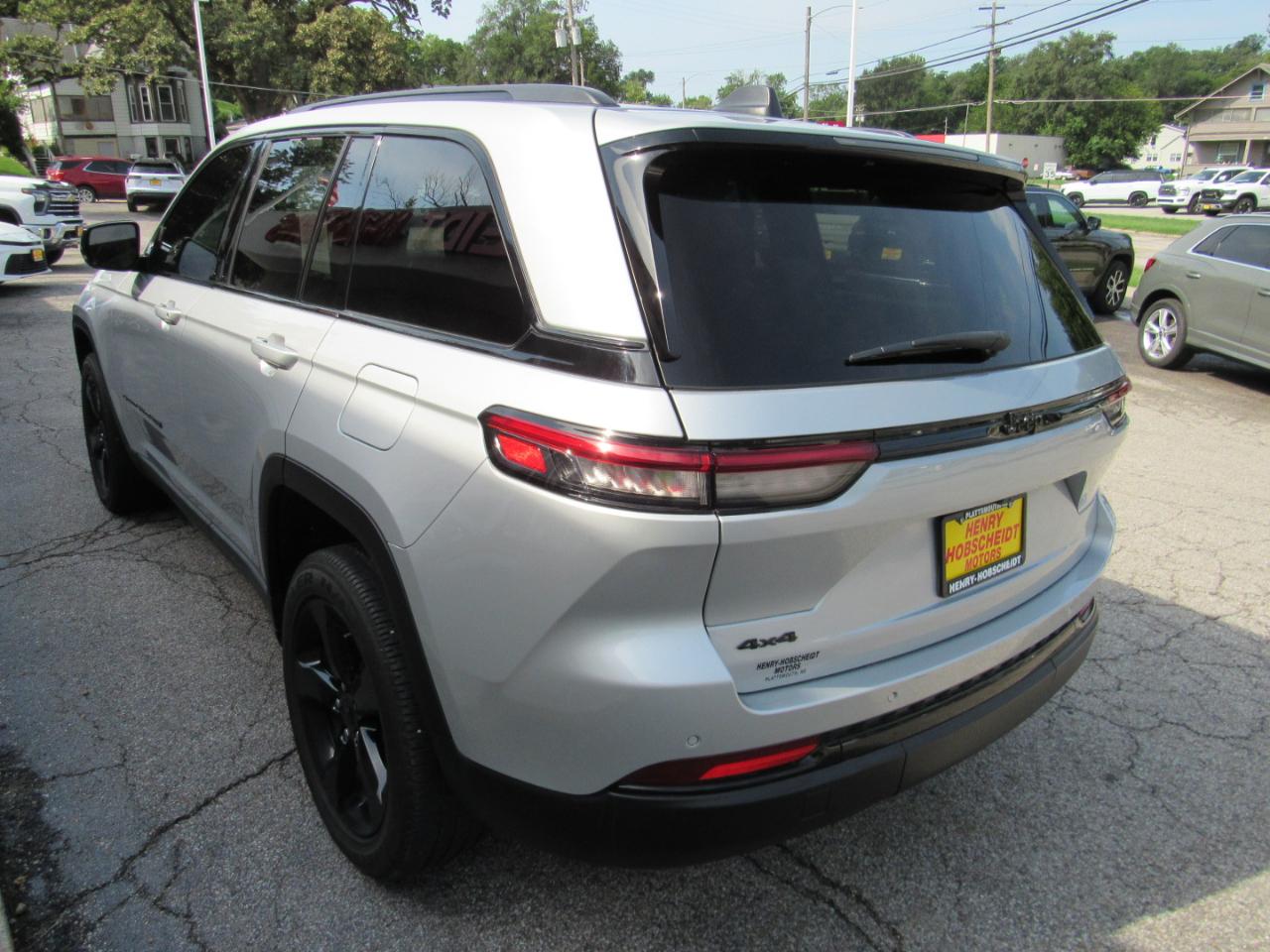 Jeep Grand Cherokee  2023