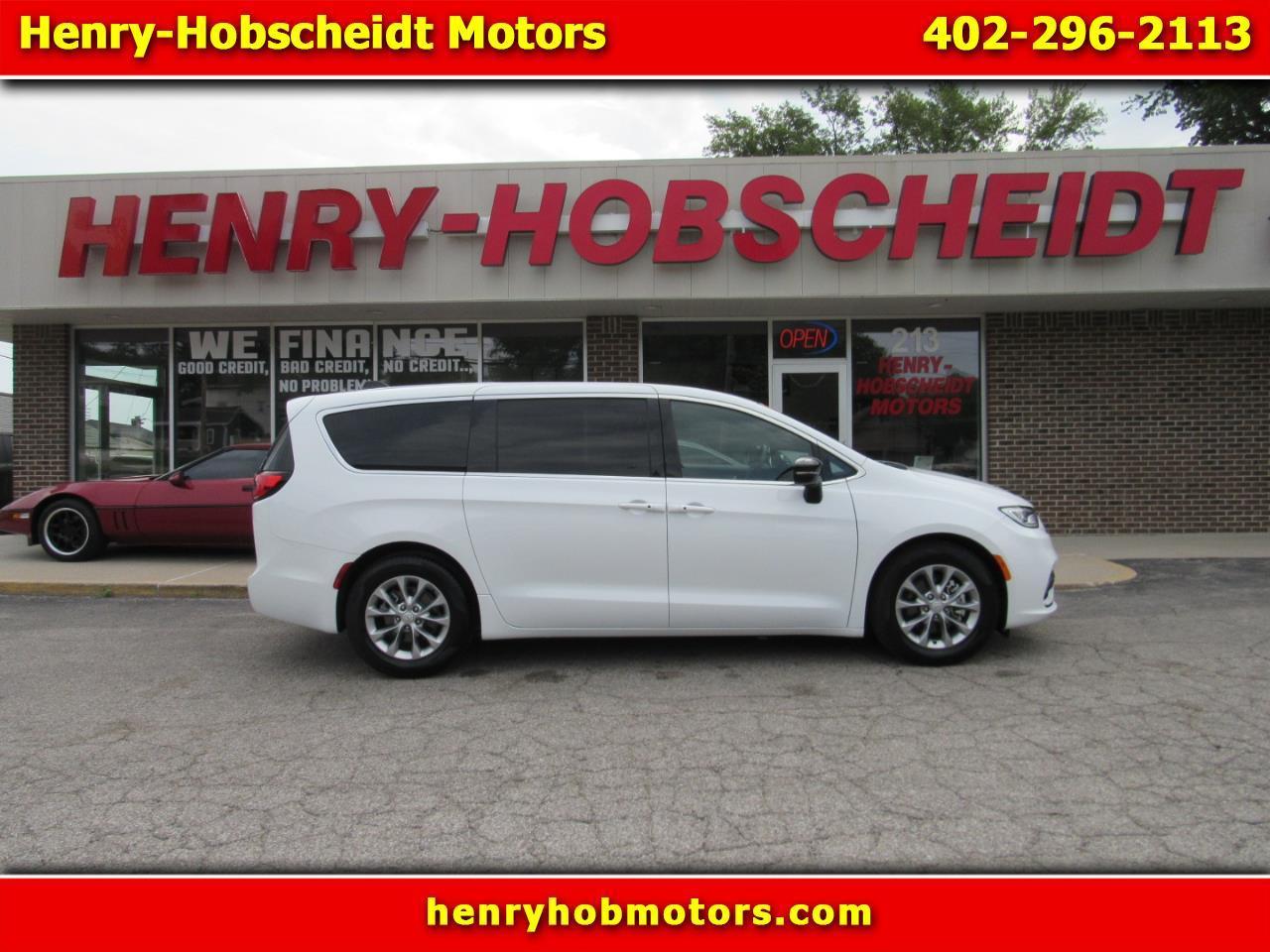 2026 Chrysler Pacifica Limited FWD