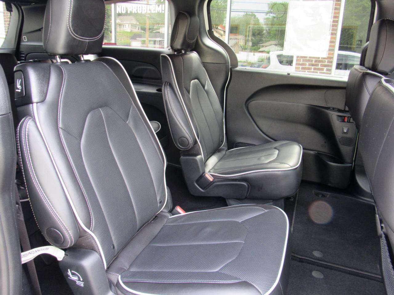 Chrysler Pacifica Limited FWD 2026