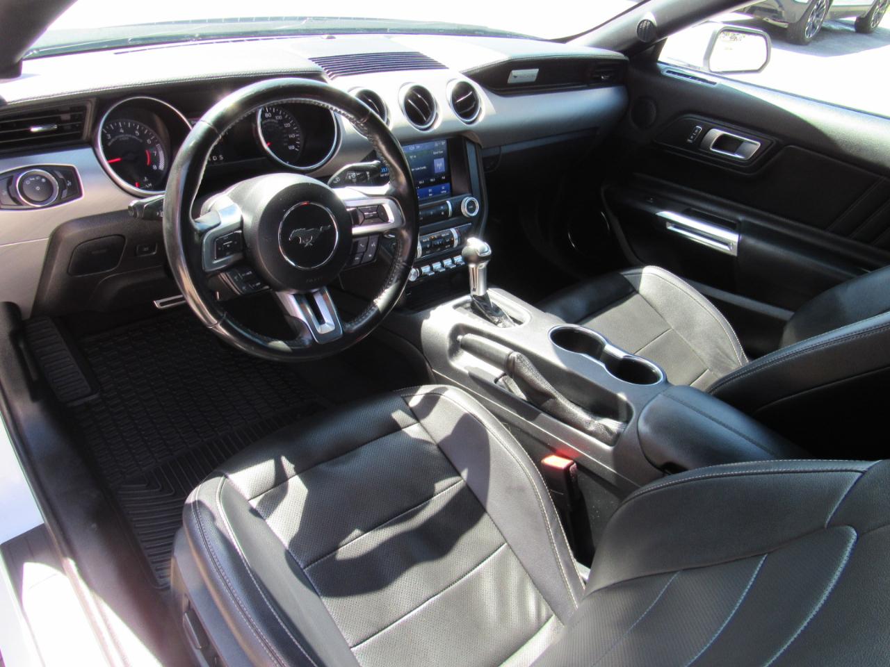 Ford Mustang EcoBoost Convertible 2022