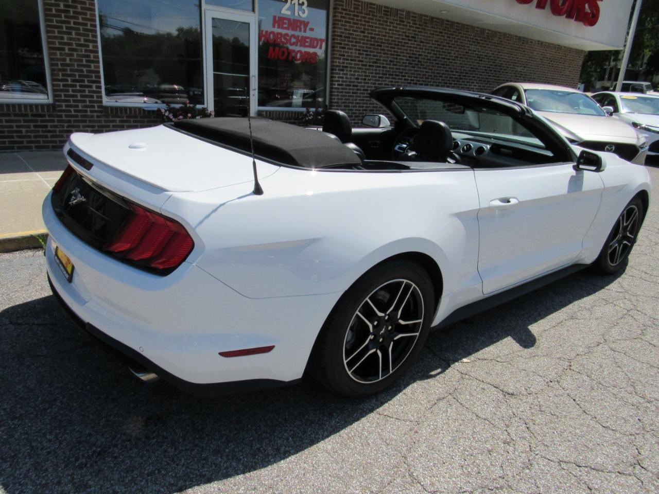 Ford Mustang EcoBoost Convertible 2022