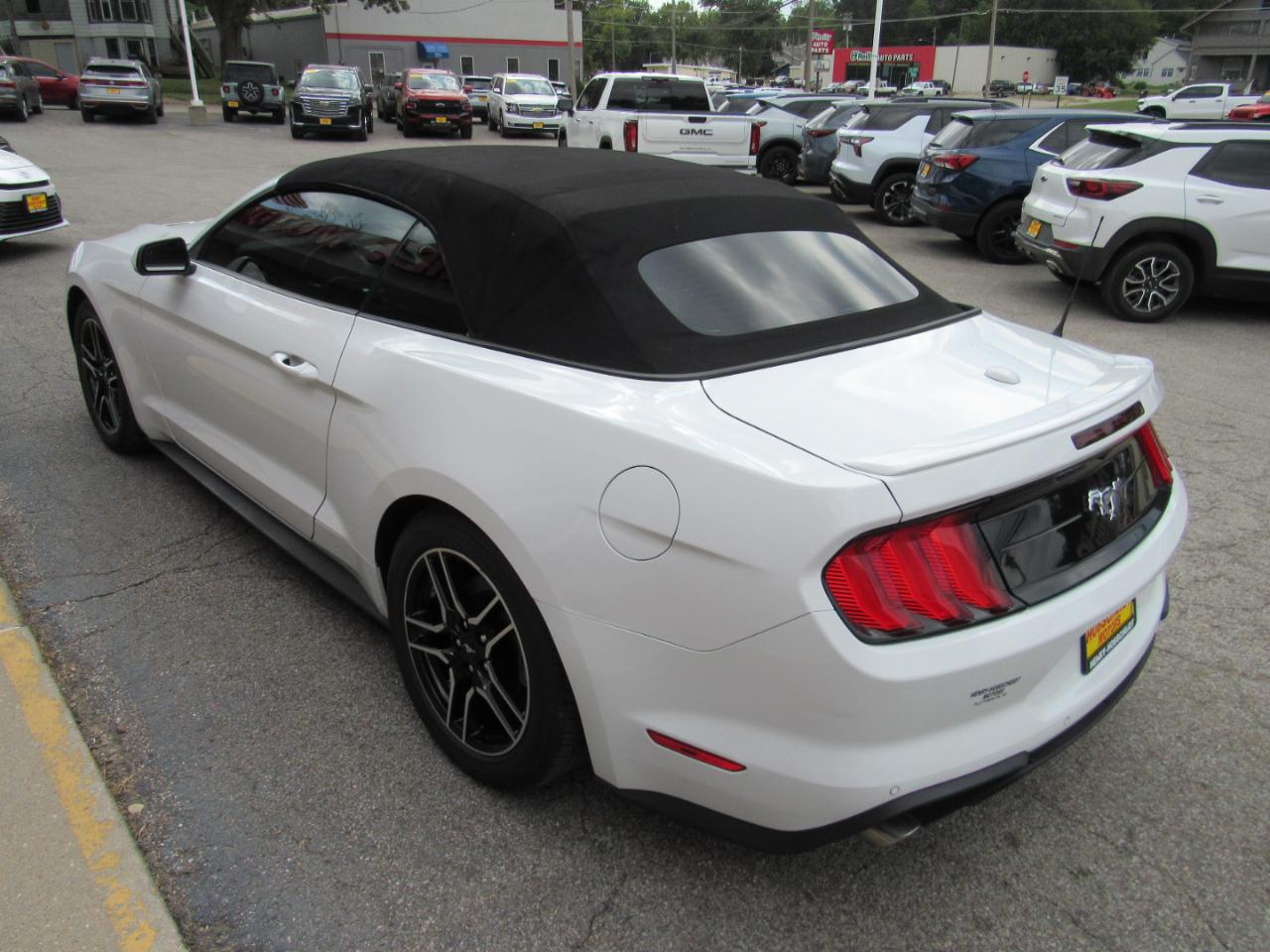 Ford Mustang EcoBoost Convertible 2022