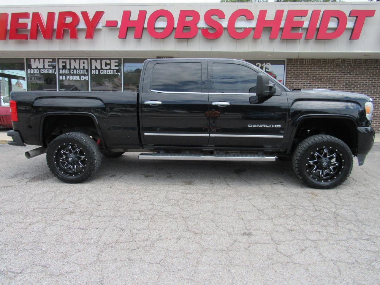 GMC Sierra 2500HD Denali Crew Cab 4WD 2015