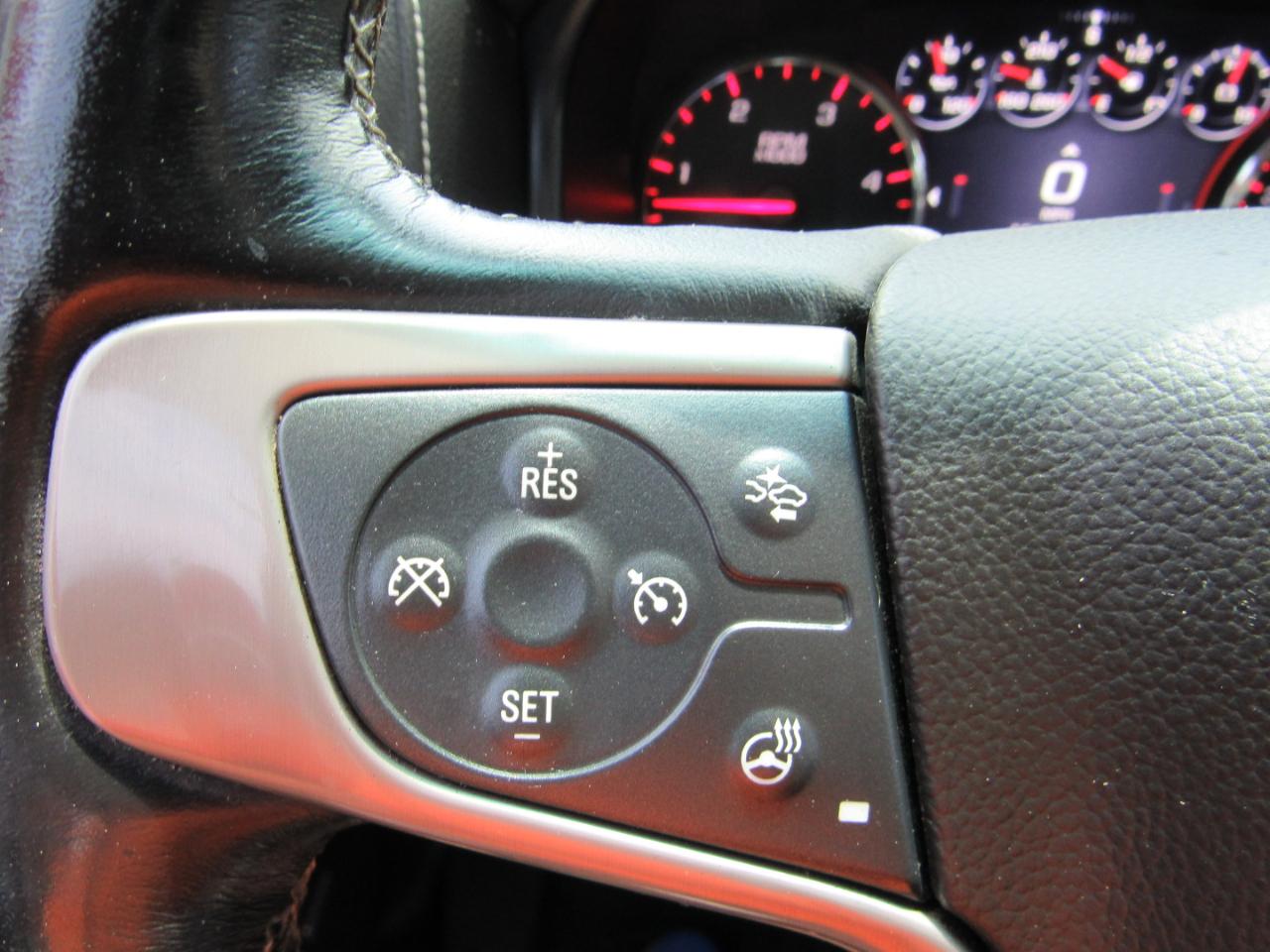 GMC Sierra 2500HD Denali Crew Cab 4WD 2015