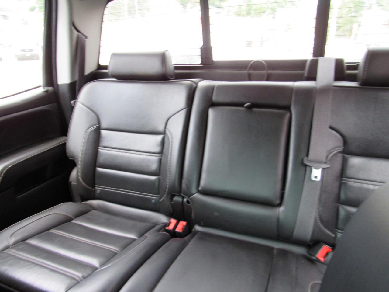 GMC Sierra 2500HD Denali Crew Cab 4WD 2015