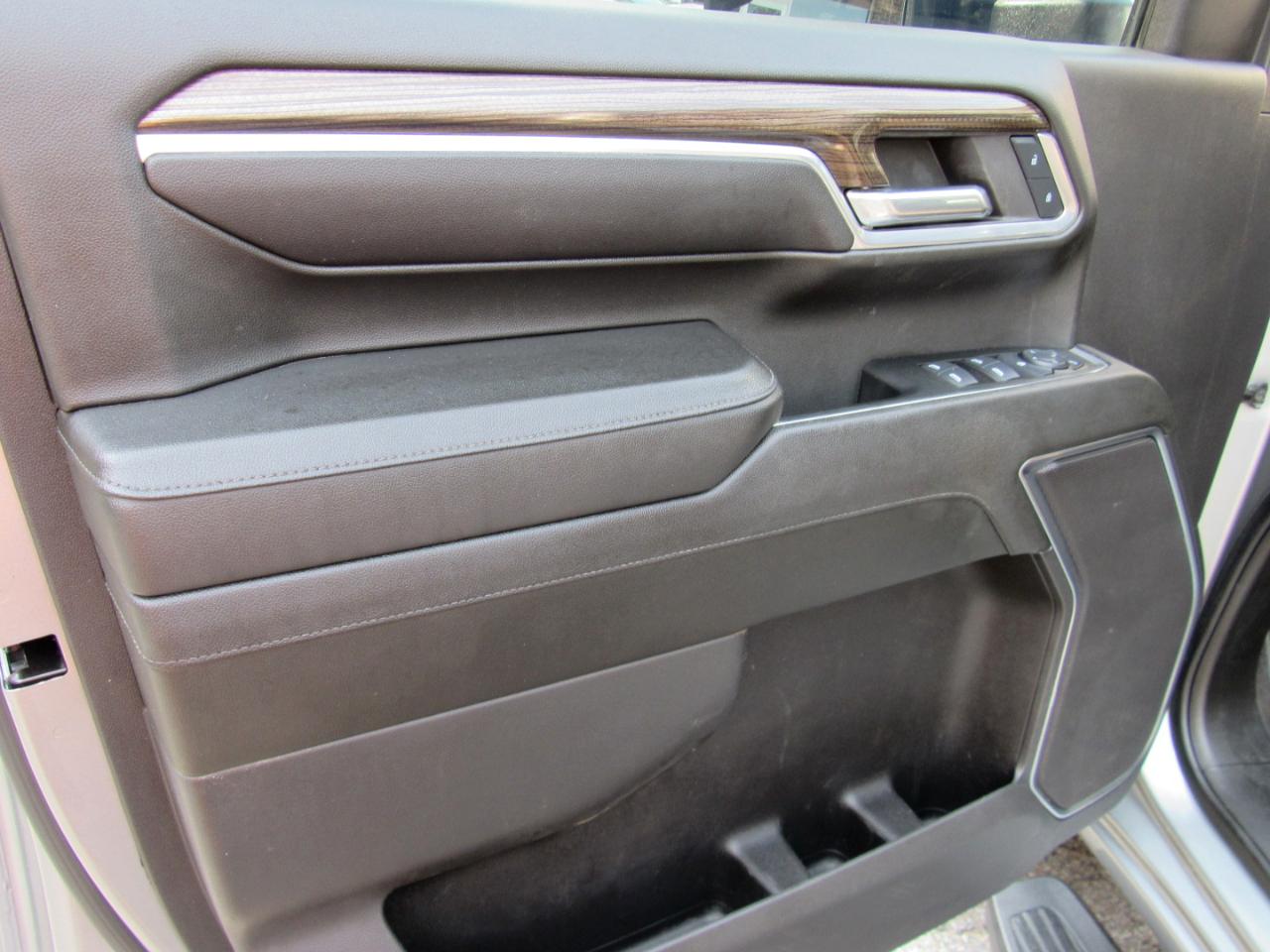 Chevrolet Silverado 3500HD LT Crew Cab 4WD 2024