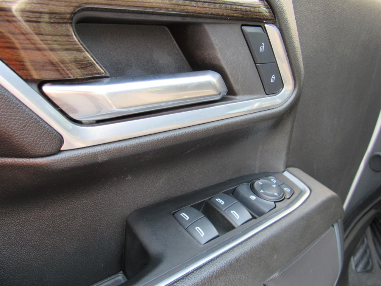 Chevrolet Silverado 3500HD LT Crew Cab 4WD 2024