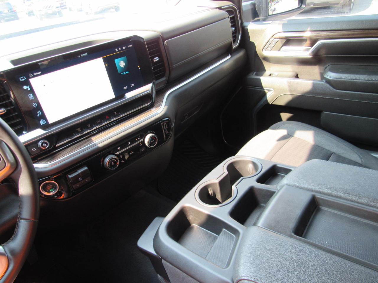 Chevrolet Silverado 3500HD LT Crew Cab 4WD 2024