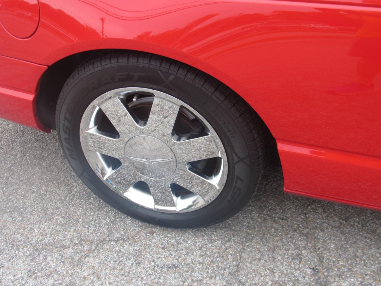 Ford Thunderbird  2002