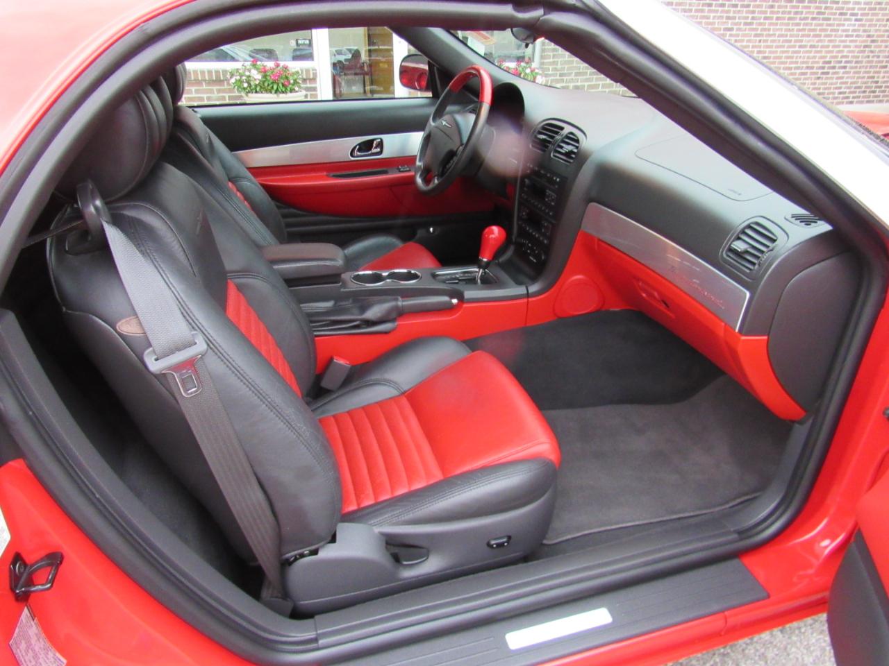 Ford Thunderbird  2002