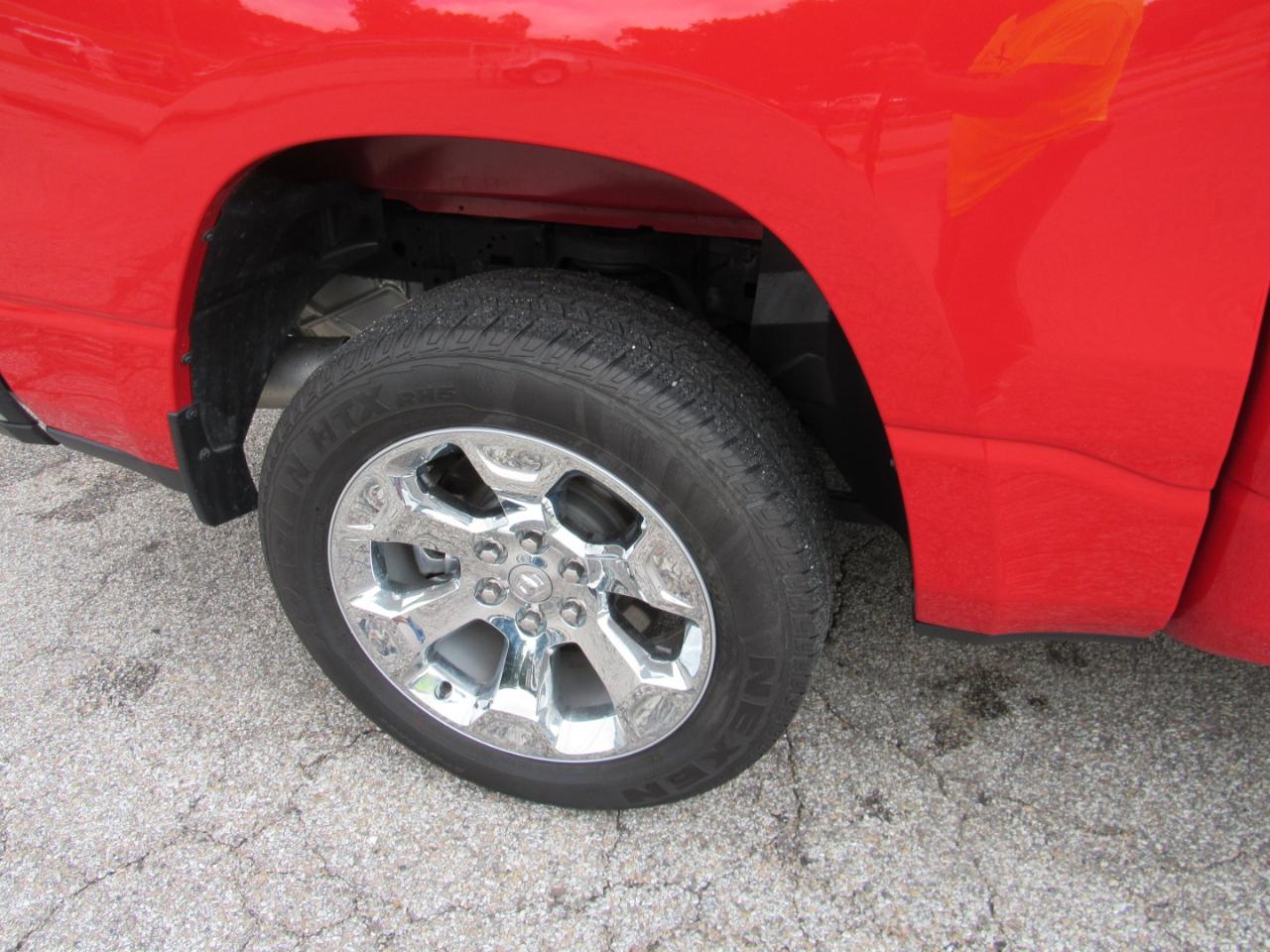 RAM 1500 Big Horn Crew Cab 4WD 2022