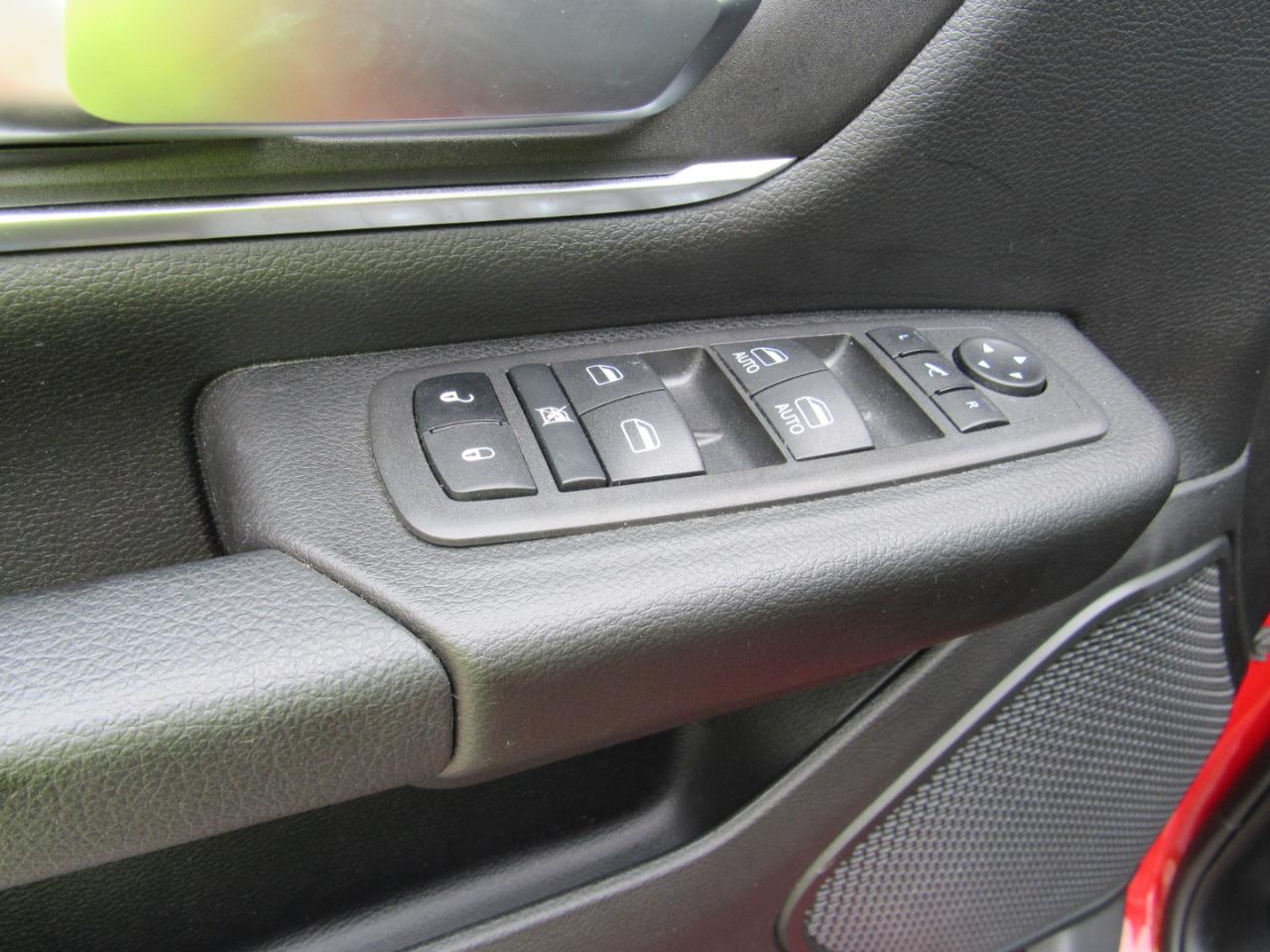 RAM 1500 Big Horn Crew Cab 4WD 2022