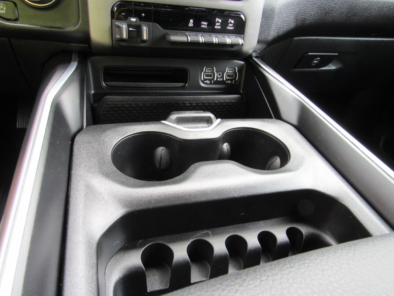RAM 1500 Big Horn Crew Cab 4WD 2022