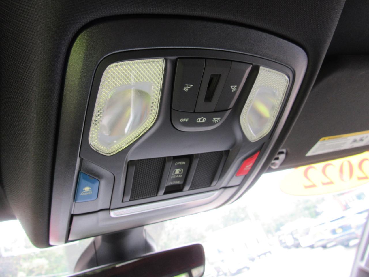 RAM 1500 Big Horn Crew Cab 4WD 2022