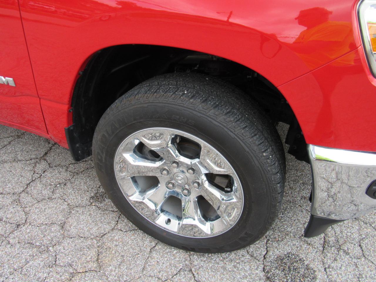 RAM 1500 Big Horn Crew Cab 4WD 2022