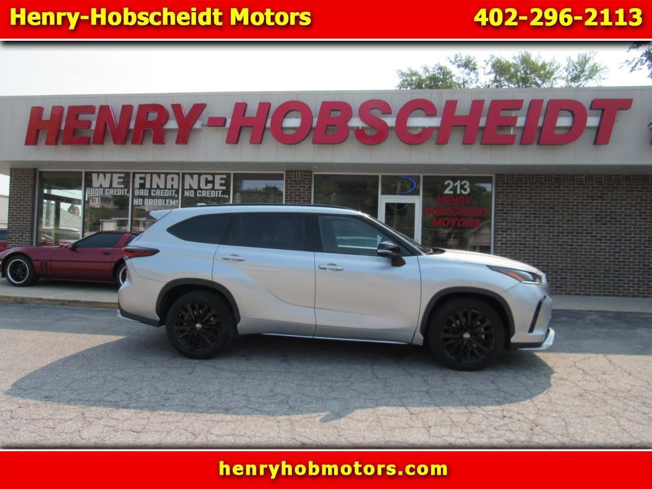 2024 Toyota Highlander LE FWD (Natl)