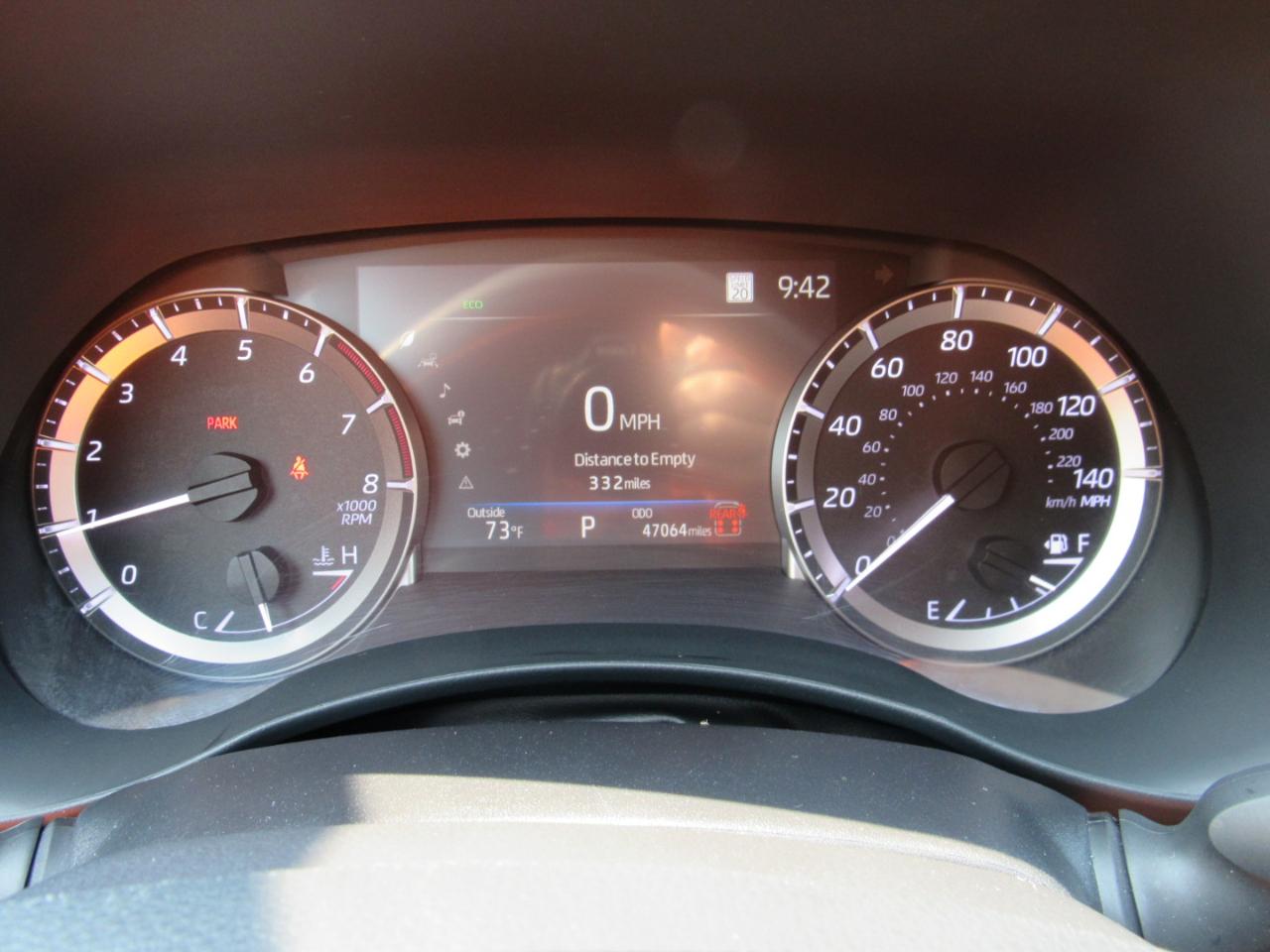 Toyota Highlander LE FWD (Natl) 2024