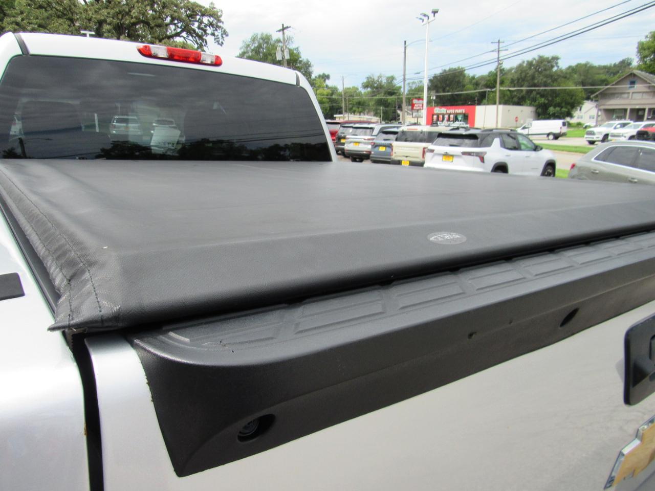 Chevrolet Silverado 1500 LT Crew Cab 4WD 2013