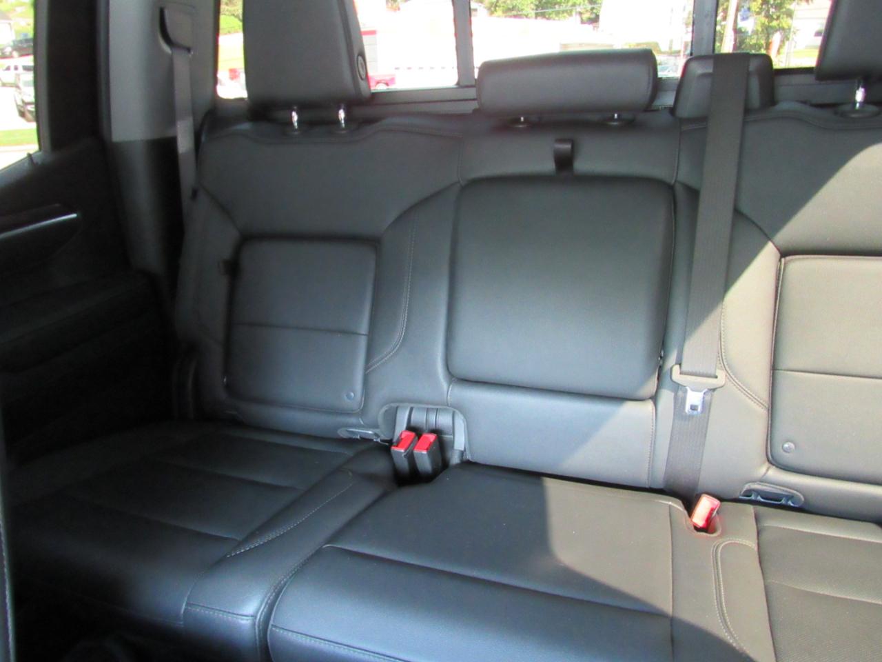 Chevrolet Silverado 1500 LTZ Crew Cab 4WD 2025