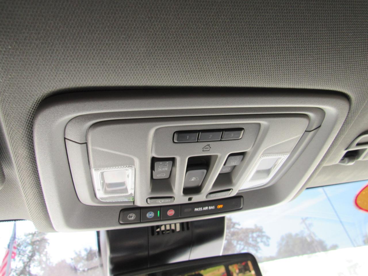Chevrolet Silverado 1500 LTZ Crew Cab 4WD 2025
