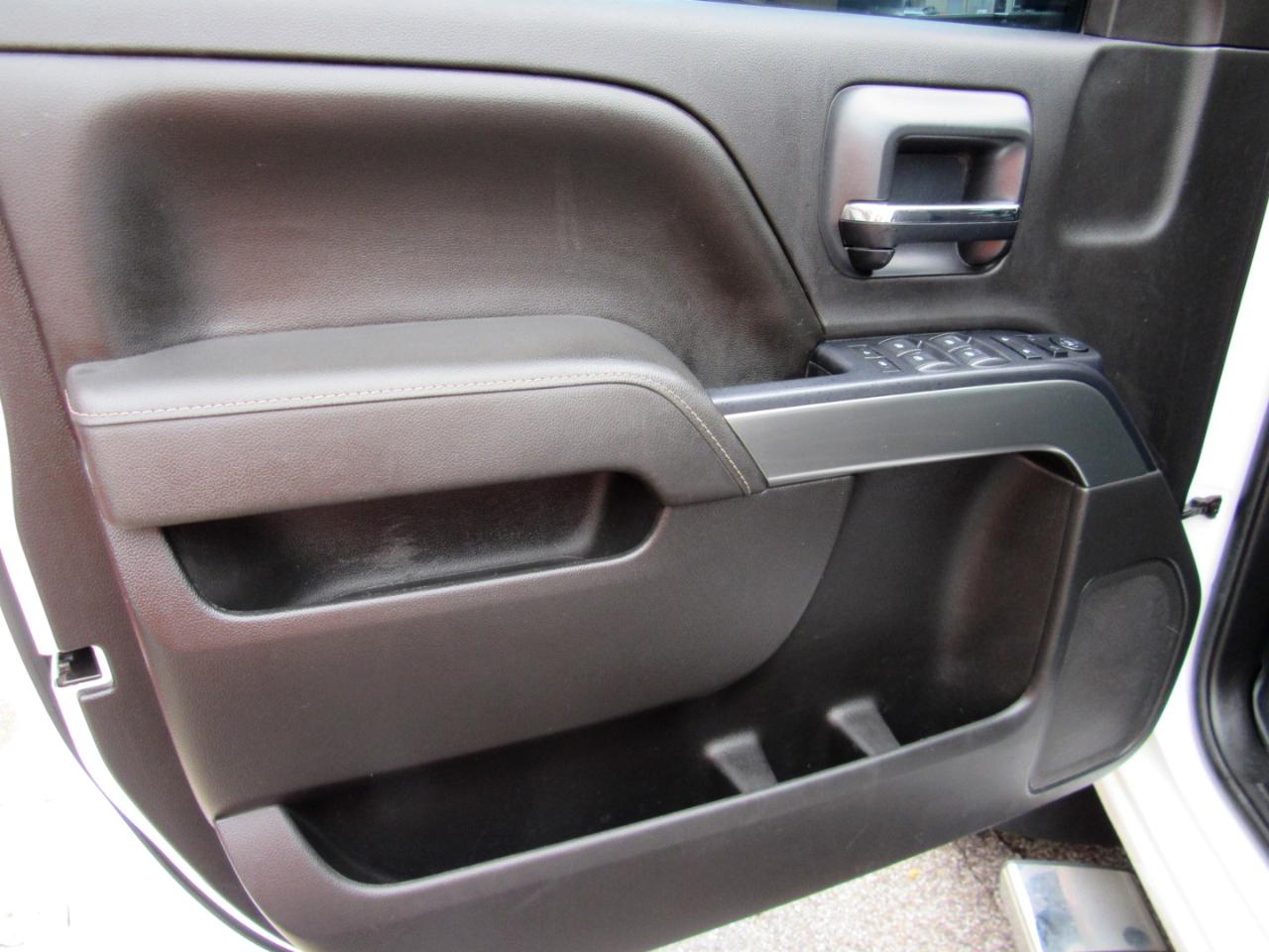 Chevrolet Silverado 3500HD LT Crew Cab 4WD 2015