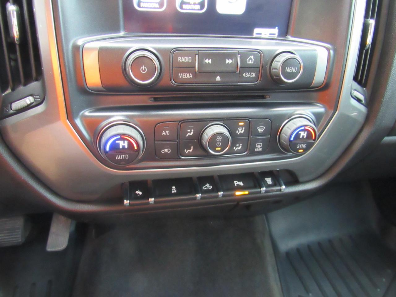 Chevrolet Silverado 3500HD LT Crew Cab 4WD 2015