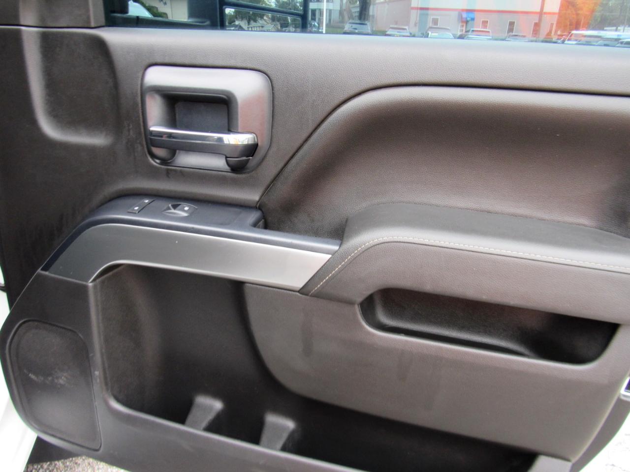 Chevrolet Silverado 3500HD LT Crew Cab 4WD 2015