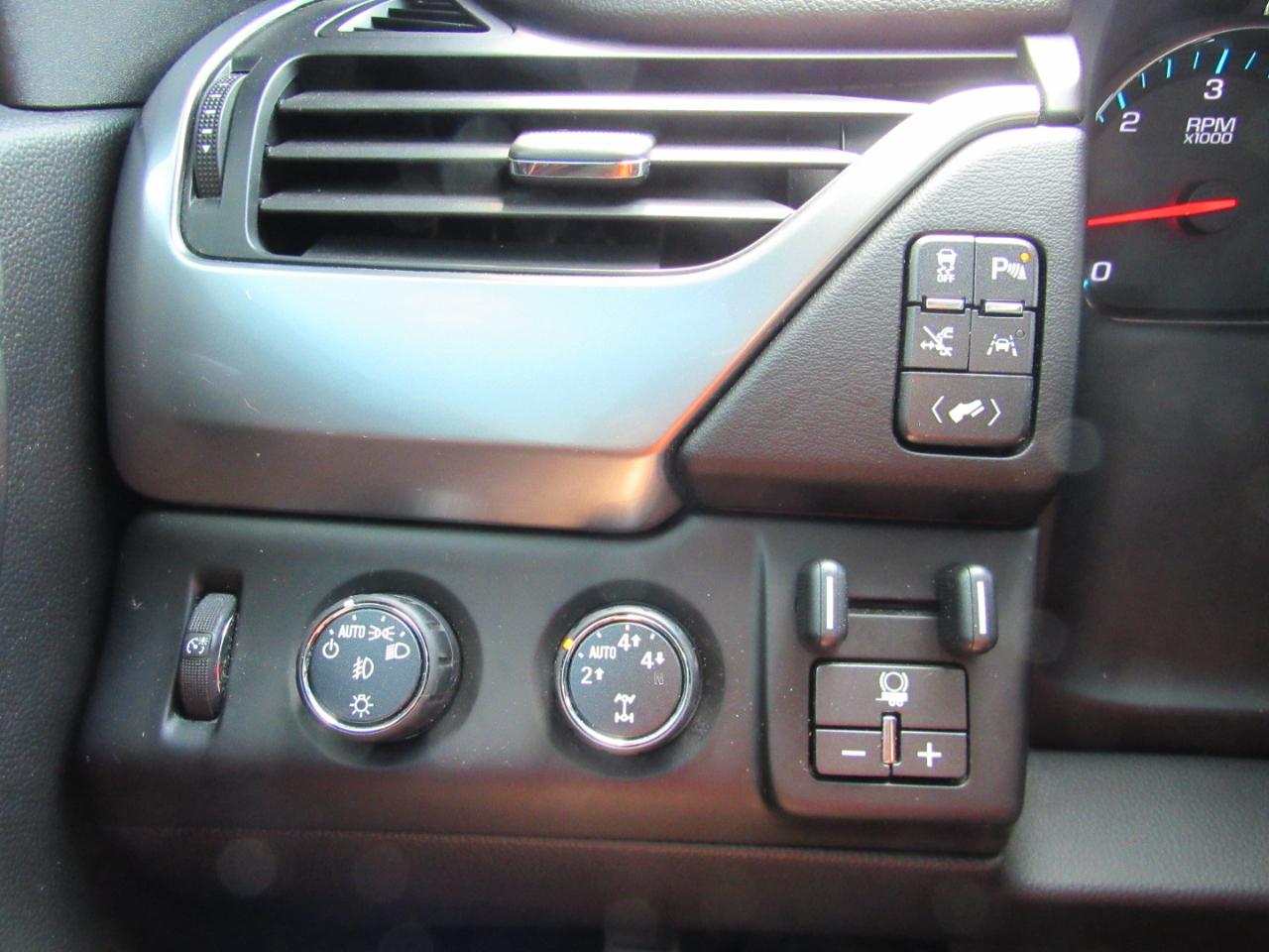 Chevrolet Suburban LTZ 4WD 2016