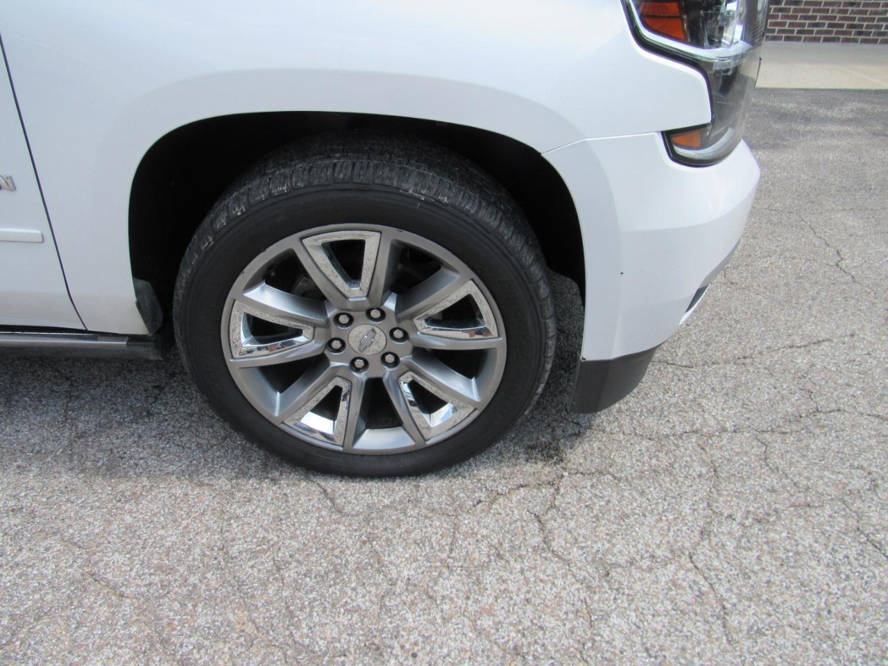 Chevrolet Suburban LTZ 4WD 2016