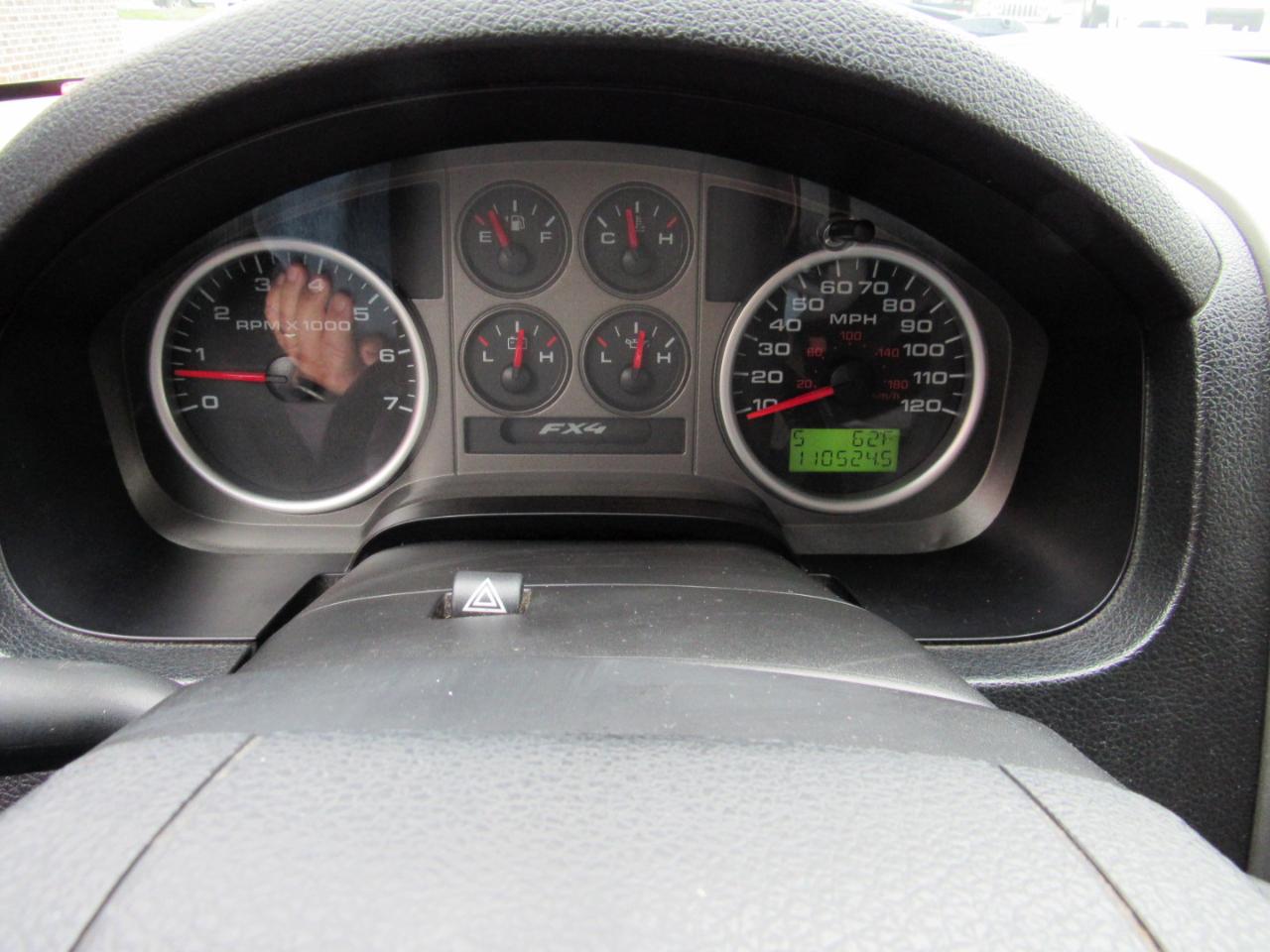 Ford F-150 XLT SuperCrew 4WD 2005