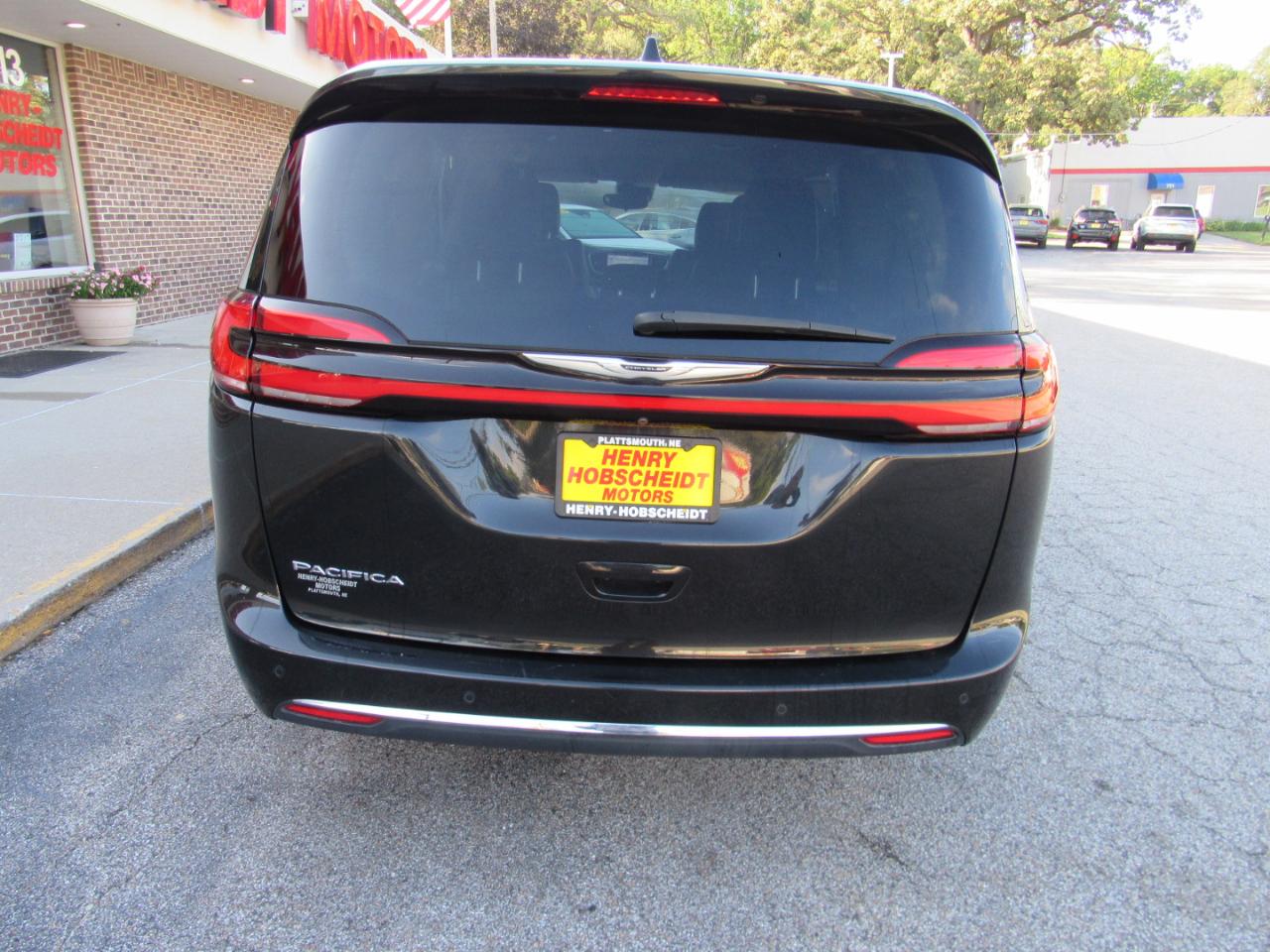 Chrysler Pacifica Touring L FWD 2023