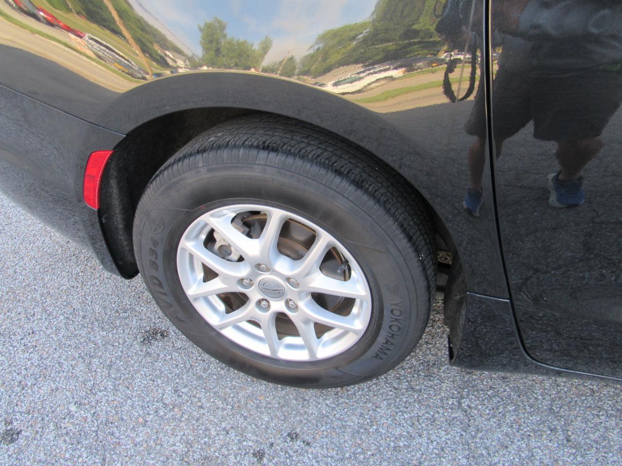 Chrysler Pacifica Touring L FWD 2023