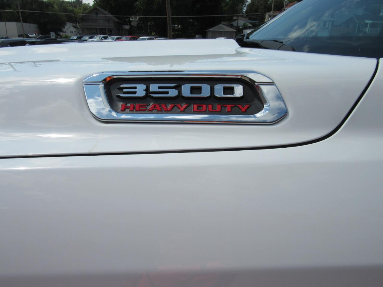 RAM 3500 Tradesman Crew Cab 4WD 2020