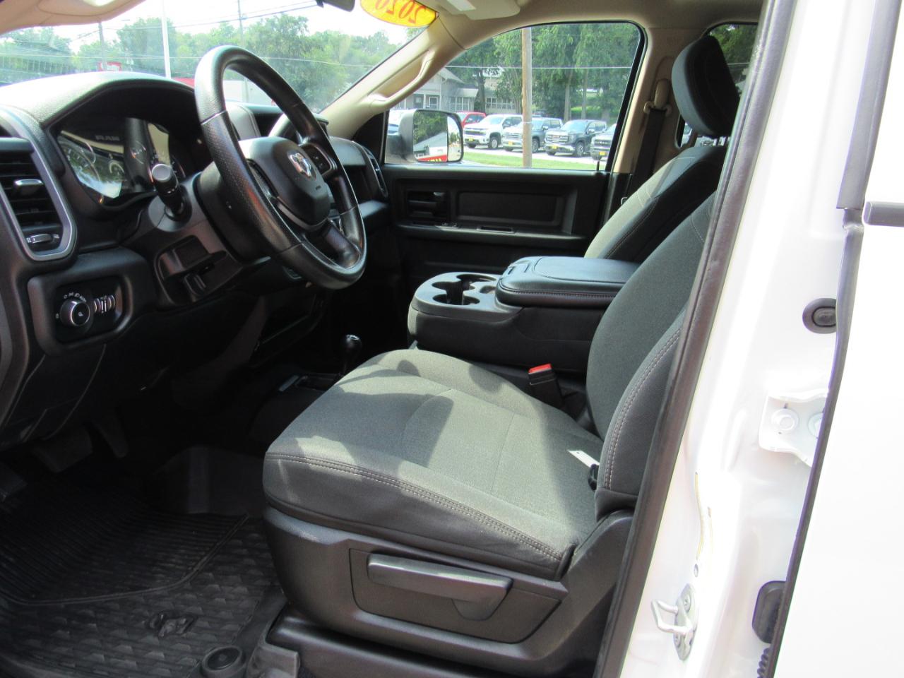 RAM 3500 Tradesman Crew Cab 4WD 2020